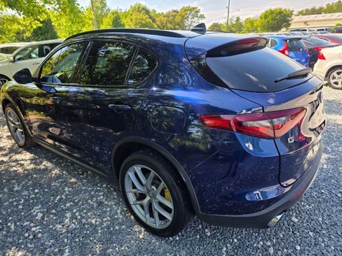 Used 2018 Alfa Romeo Stelvio Ti Sport AWD/4WD image 7