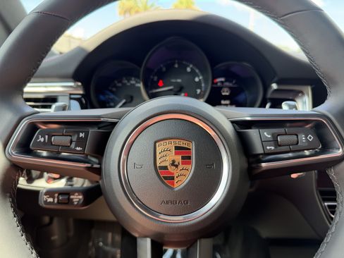 Certified 2026 Porsche Macan AWD/4WD image 36
