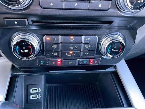 Used 2018 Ford F150 Lariat w/ Equipment Group 502A Luxury image 16