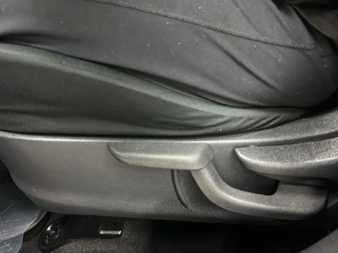 Used 2020 Nissan Kicks SV w/ Exterior Package FWD image 17