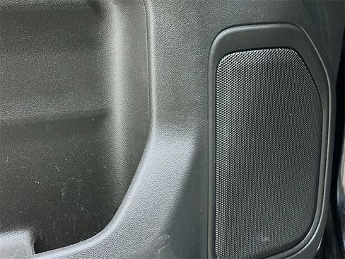 Used 2020 GMC Sierra 1500 Elevation w/ Elevation Value Package image 19