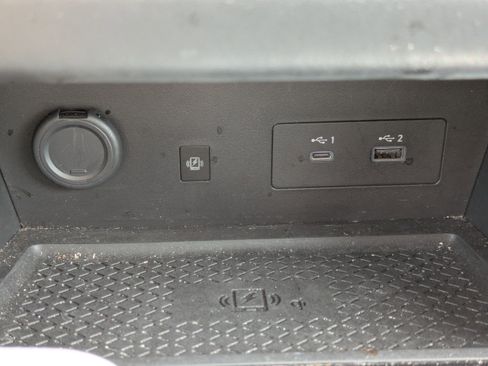 Used 2023 Nissan Pathfinder SL FWD image 27