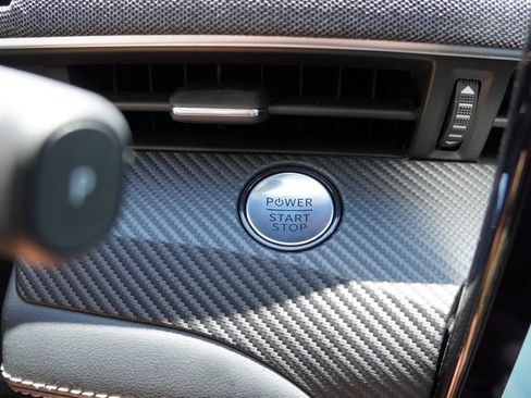 Used 2025 Ford Mustang Mach-E Premium AWD/4WD image 33