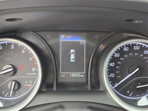 Used 2023 Toyota Camry LE image 21