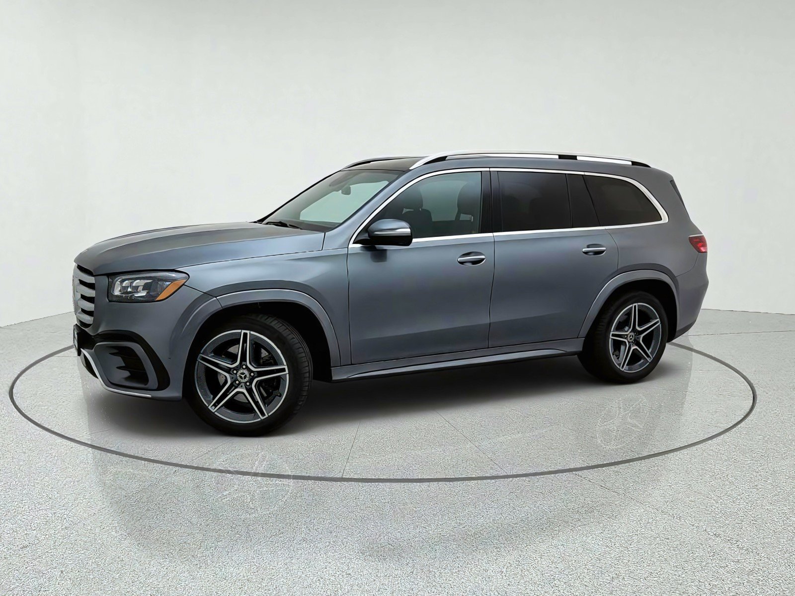 Used 2024 Mercedes-Benz GLS 450 4MATIC image 15