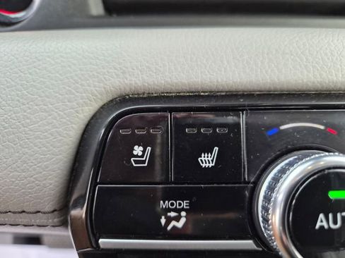 Used 2023 Honda Pilot Elite image 39