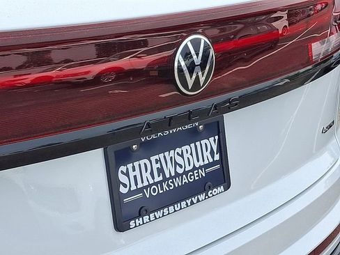 New 2026 Volkswagen Atlas Cross Sport SEL R-Line image 14