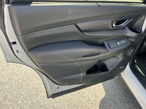 Used 2025 Subaru Ascent Bronze Edition w/ Popular Package #2 image 21