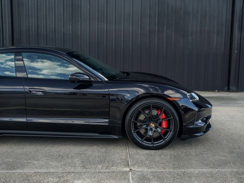 New 2025 Porsche Taycan GTS image 15