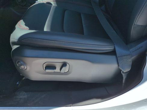 New 2025 Jeep Wrangler Unlimited Rubicon w/ Steel Bumper Group image 14