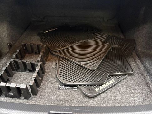 Used 2017 Volkswagen Passat 1.8T R-Line image 50