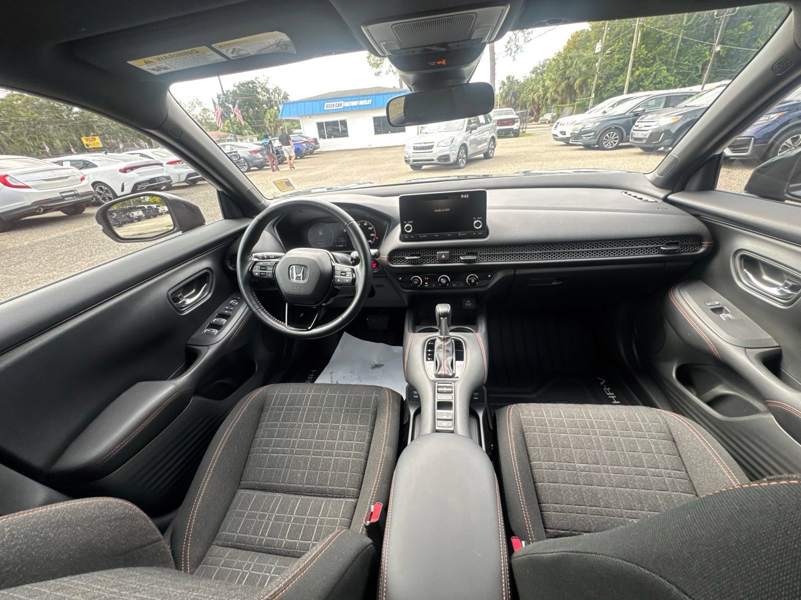 Used 2025 Honda HR-V Sport image 18