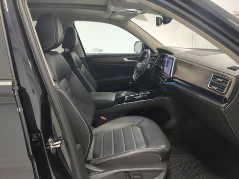 Used 2024 Volkswagen Atlas SEL AWD/4WD image 21