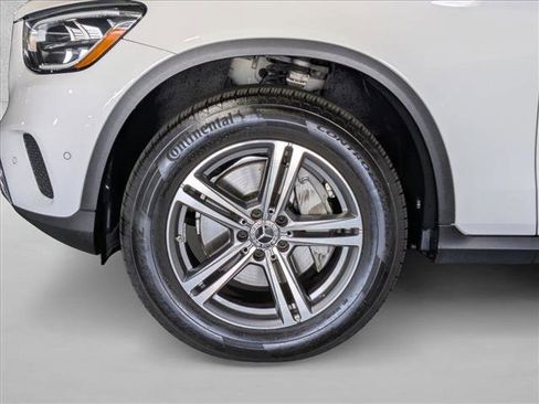 Used 2021 Mercedes-Benz GLC 300 4MATIC image 22