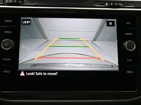 Used 2023 Volkswagen Tiguan SE R-Line FWD image 21