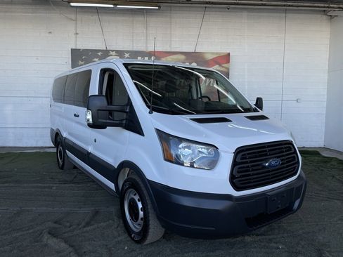 Used 2017 Ford Transit 150 XL image 7