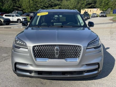 Used 2023 Lincoln Aviator Reserve AWD/4WD image 2