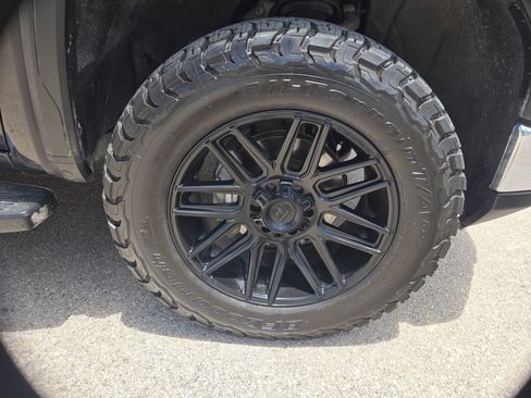 Used 2022 GMC Sierra 1500 SLT AWD/4WD image 26