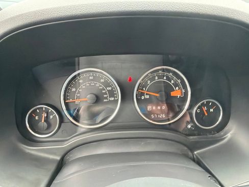 Used 2014 Jeep Compass Latitude FWD image 21