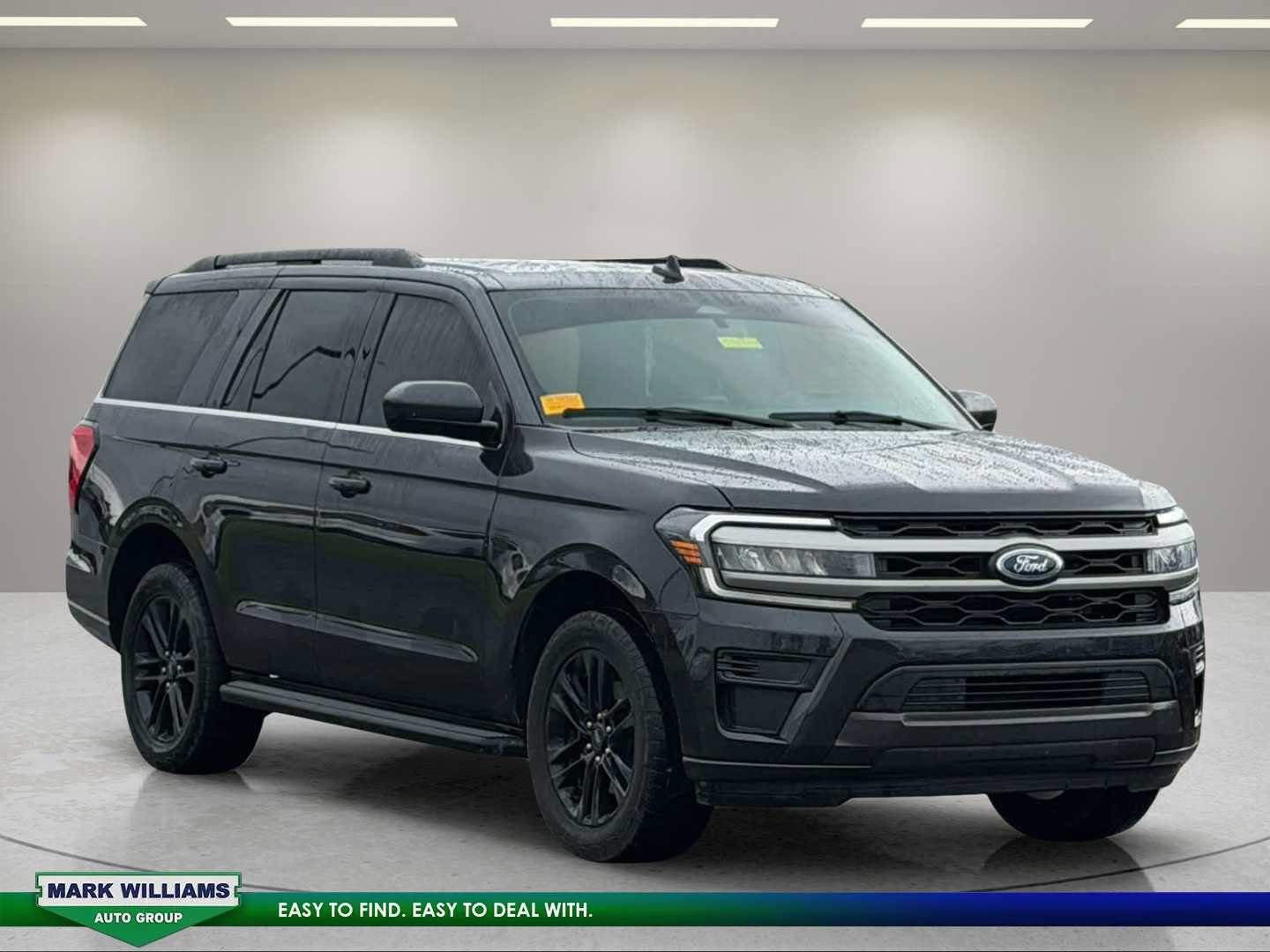 Used 2024 Ford Expedition XLT AWD/4WD image 1