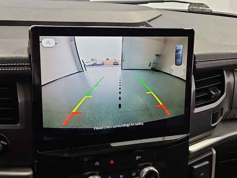 Used 2024 Ford Expedition XLT RWD image 17
