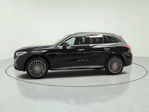 Used 2023 Mercedes-Benz GLC 300 image 8