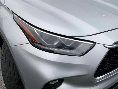 Used 2022 Toyota Highlander Limited image 26