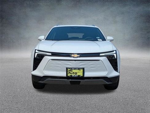 New 2025 Chevrolet Blazer EV LT image 9