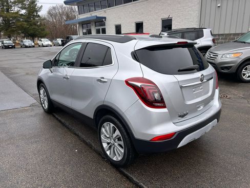 Used 2018 Buick Encore Preferred image 5