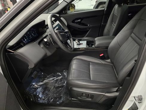 Used 2025 Land Rover Range Rover Evoque S AWD/4WD image 15