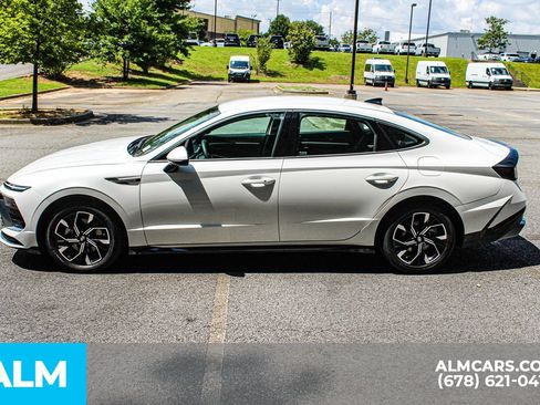 Used 2025 Hyundai Sonata SEL FWD image 6
