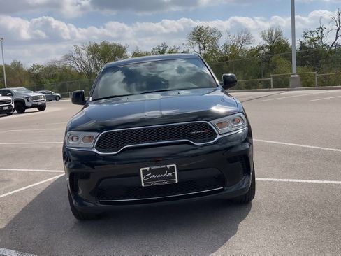 Used 2024 Dodge Durango SXT image 3