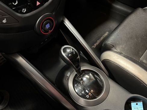 Used 2016 Hyundai Veloster Turbo image 15