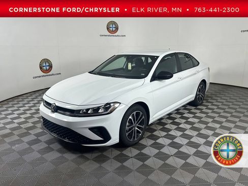 Used 2025 Volkswagen Jetta Sport FWD image 1