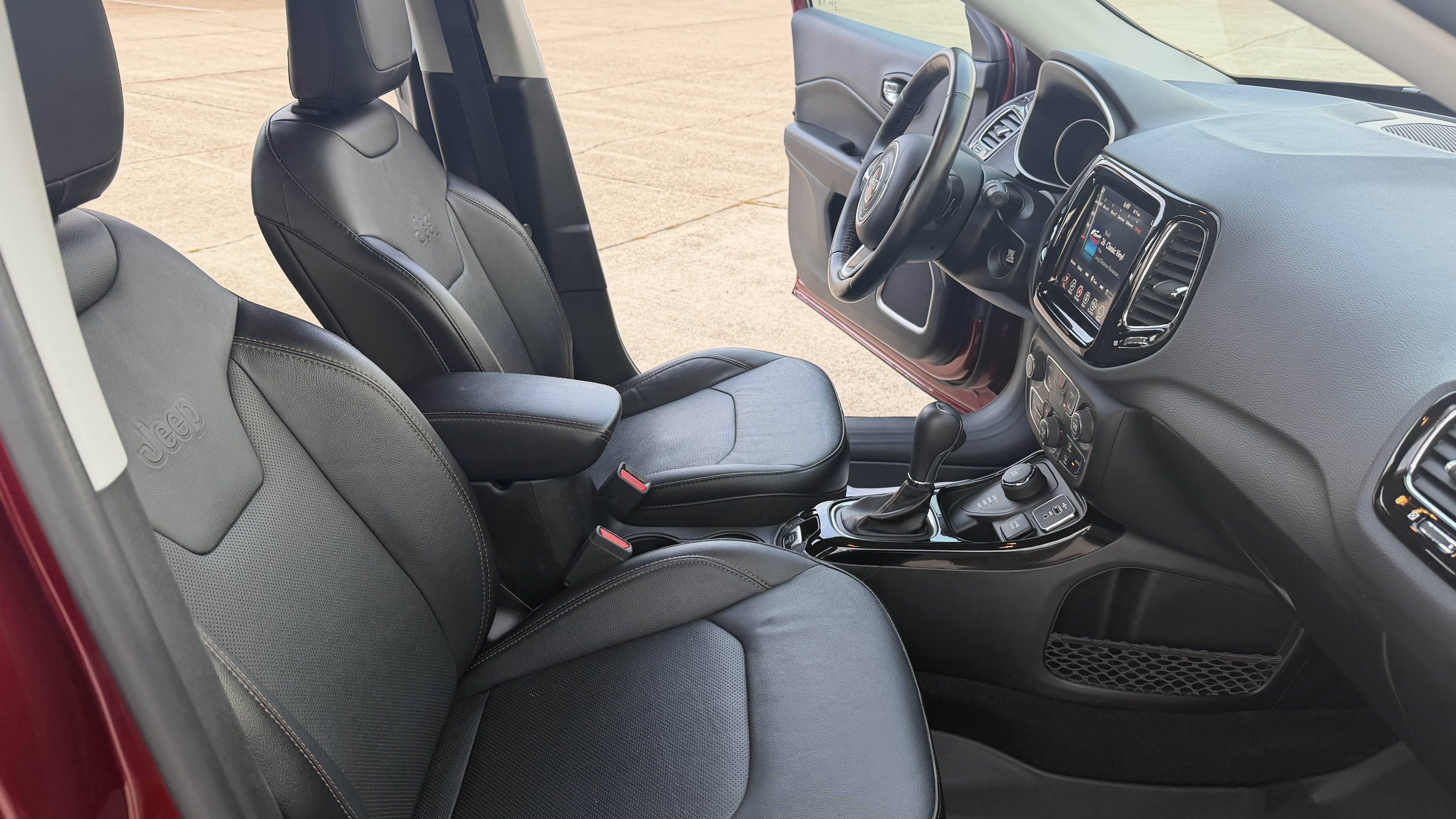 Used 2021 Jeep Compass Limited AWD/4WD image 28