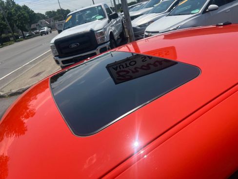 Used 2009 Dodge Challenger SRT8 image 10