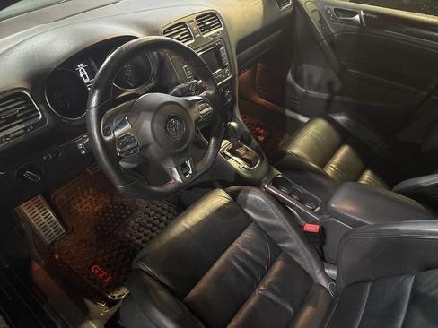 Used 2014 Volkswagen GTI Driver's Edition image 6