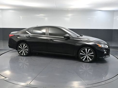 Used 2021 Nissan Altima 2.5 SR image 4