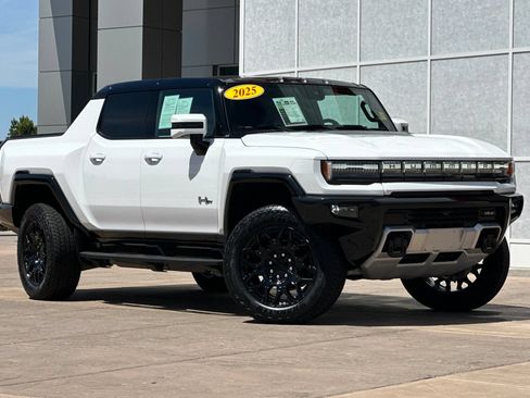 Used 2025 GMC Hummer EV 2X AWD/4WD image 2