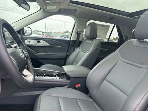 New 2026 Ford Explorer Active AWD/4WD image 30