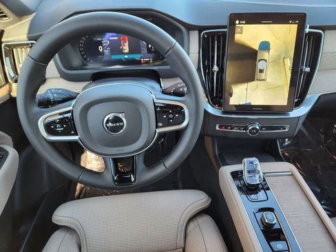 New 2026 Volvo XC90 T8 Ultra w/ Protection Package Premier image 2