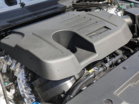 New 2026 Land Rover Defender 110 X-Dynamic SE image 19