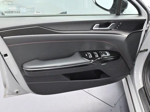 Used 2022 Kia K5 GT w/ GT1 Package FWD image 9
