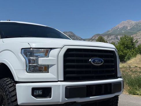 Used 2017 Ford F150 XLT w/ Equipment Group 301A Mid AWD/4WD image 16
