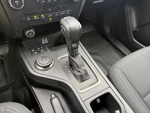 Used 2021 Ford Ranger XL w/ FX4 Off-Road Package image 9