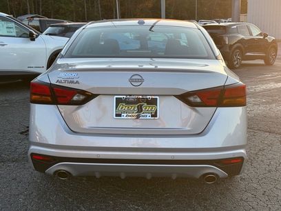 New 2025 Nissan Altima 2.5 SV w/ SV Premium Package