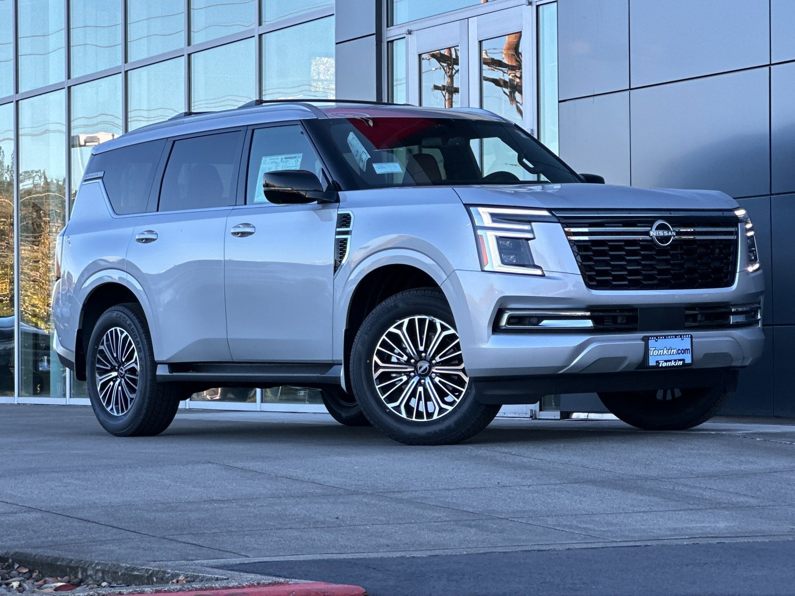 New 2026 Nissan Armada SL w/ Captain's Chari Seat Package AWD/4WD image 2