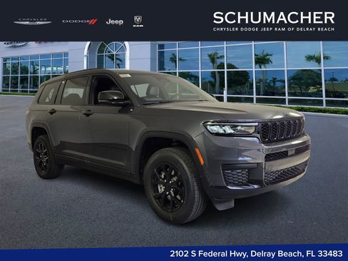 New 2025 Jeep Grand Cherokee L Laredo RWD image 1