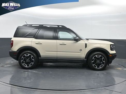 Used 2024 Ford Bronco Sport Outer Banks w/ Tech Package AWD/4WD image 8