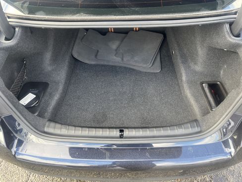 Used 2022 BMW 530i xDrive w/ M Sport Package image 32